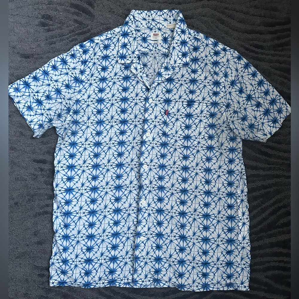Levi’s men’s tie-dye print short sleeve dress shirt